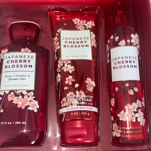 Bath and Body Works gift set… Japanese Cherry Blossom